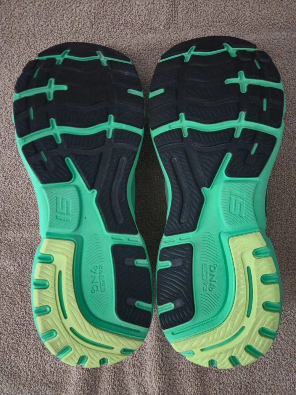 Brooks Ghost 15 Running Shoes Sharp Green Black Neon Men's 14 D 1103931D360